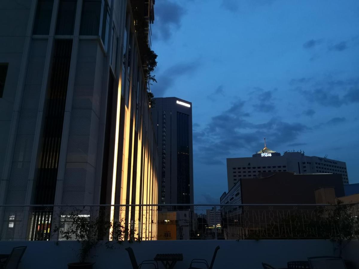 Hostel Attrus Bed & Breakfast Johor Bahru Zewnętrze zdjęcie